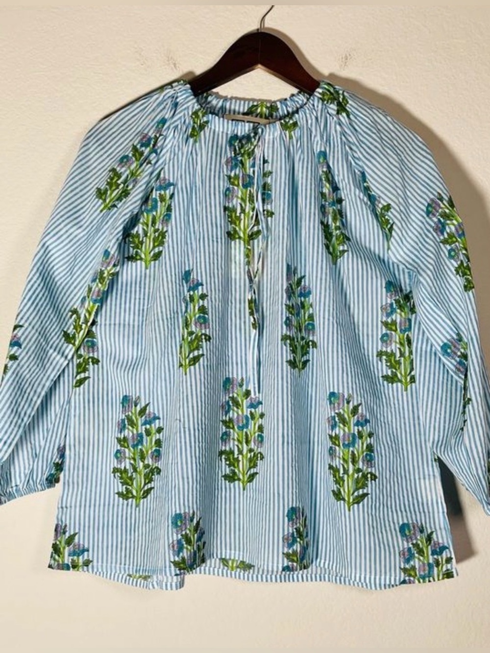 SZ CORNFLOWER BLUE ANEEZA PRINT & THIN STRIPE IDA TOP SIZE SMALL - Picture 2 of 11